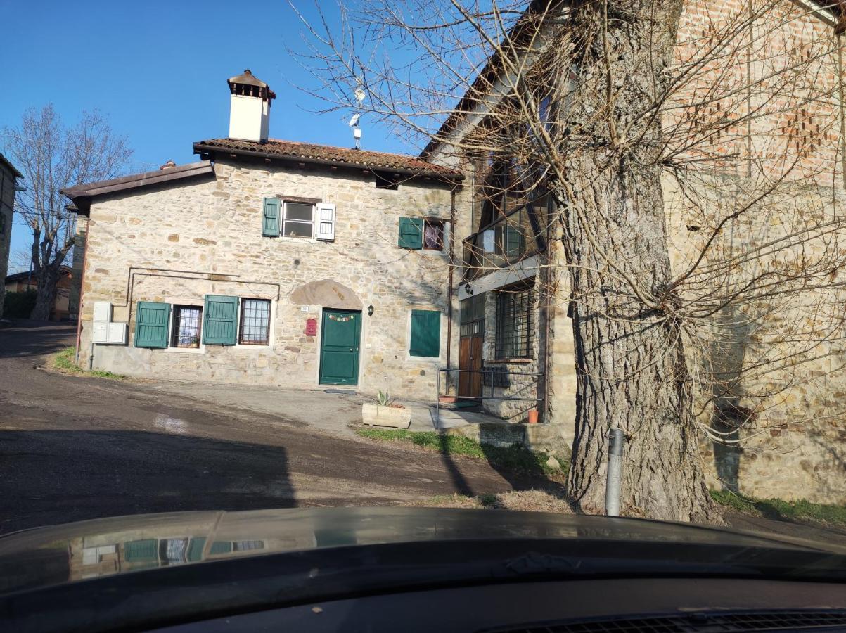 La Corte Dei Celti San Benedetto Del Querceto Exteriör bild
